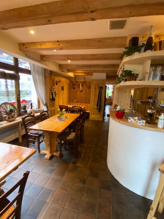 Gasthaus Edelweiss Langwies Buitenkant foto